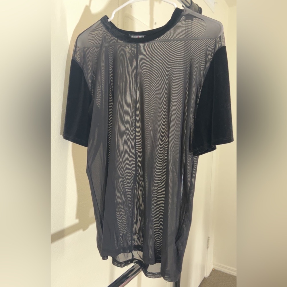 Mesh and velvet Top